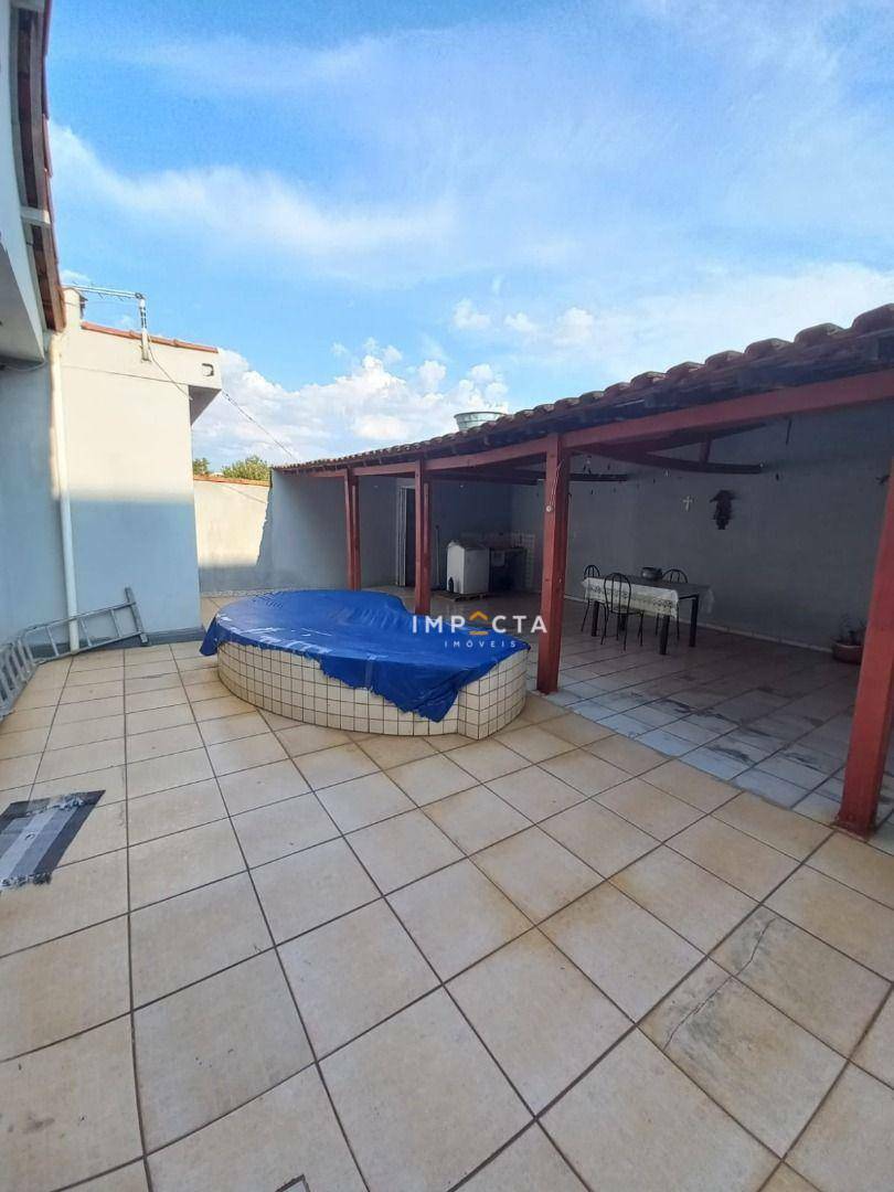 Casa à venda com 3 quartos, 80m² - Foto 16