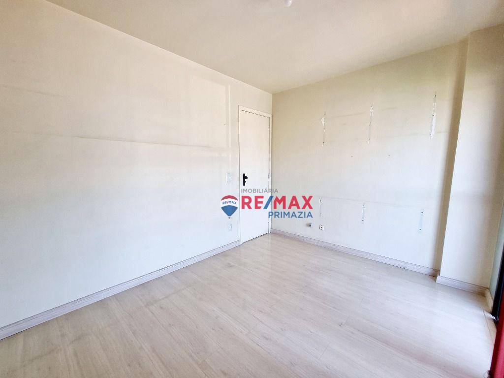 Apartamento à venda com 3 quartos, 105m² - Foto 18