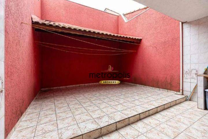 Sobrado à venda com 2 quartos, 250m² - Foto 15
