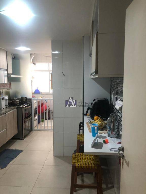 Apartamento à venda com 3 quartos, 105m² - Foto 12