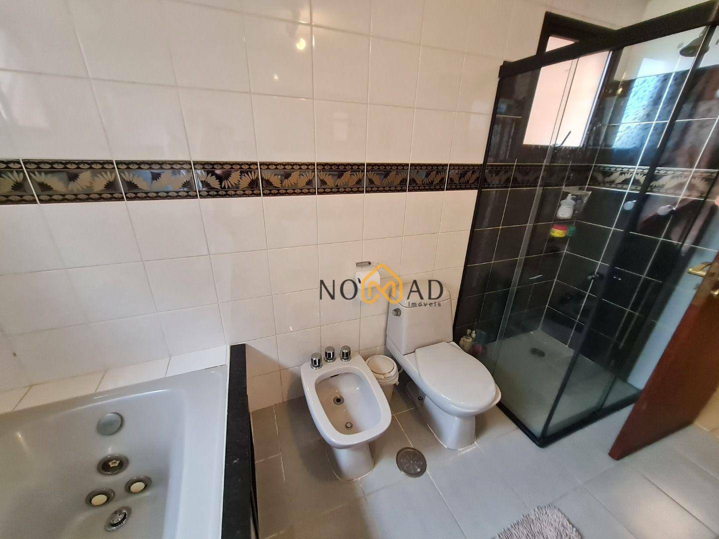 Apartamento à venda com 4 quartos, 198m² - Foto 29