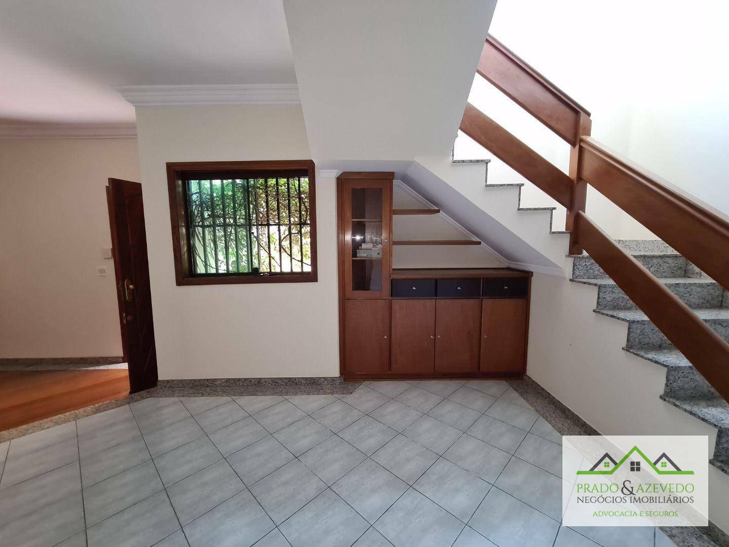 Casa à venda com 4 quartos, 176m² - Foto 2