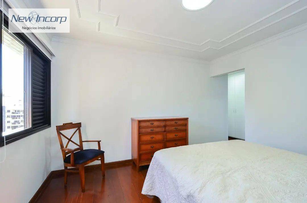 Apartamento à venda com 4 quartos, 221m² - Foto 25