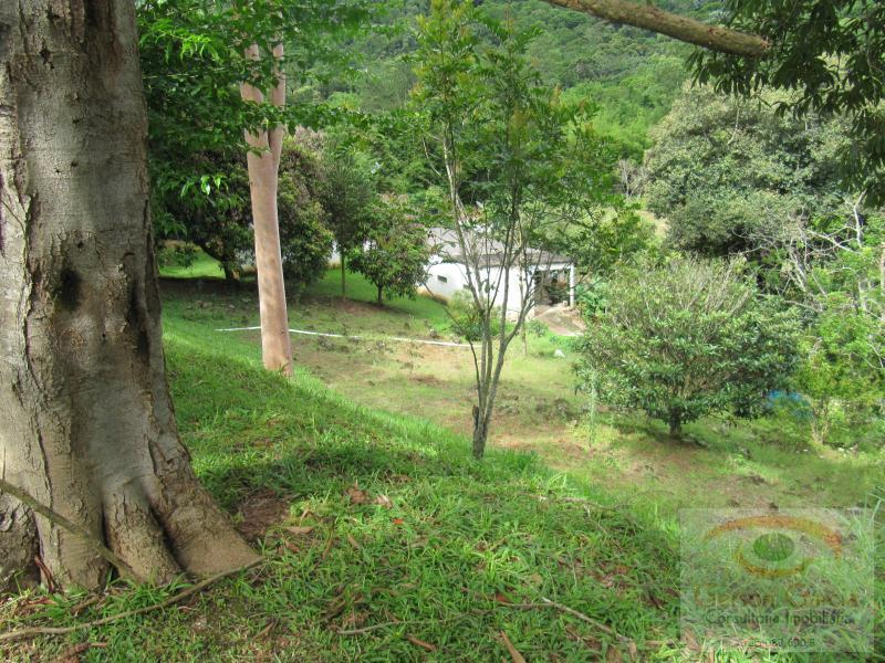 Sítio à venda com 3 quartos, 220m² - Foto 16