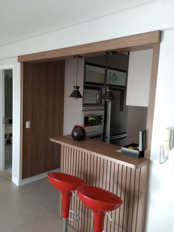 Apartamento à venda com 3 quartos, 118m² - Foto 9