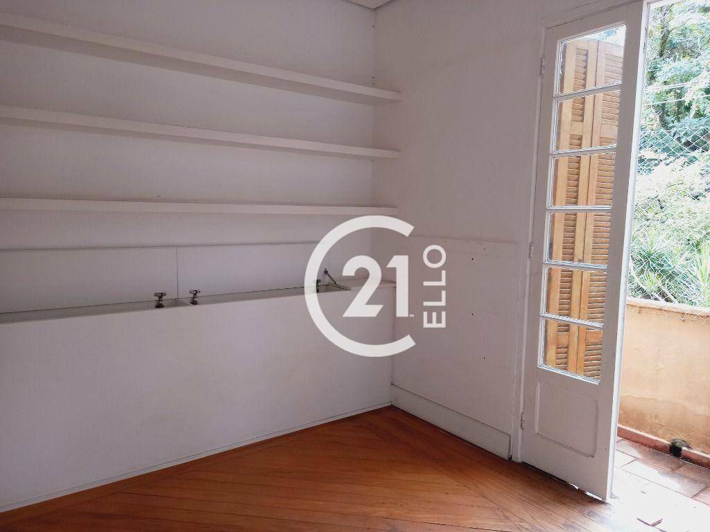 Casa à venda com 3 quartos, 290m² - Foto 11