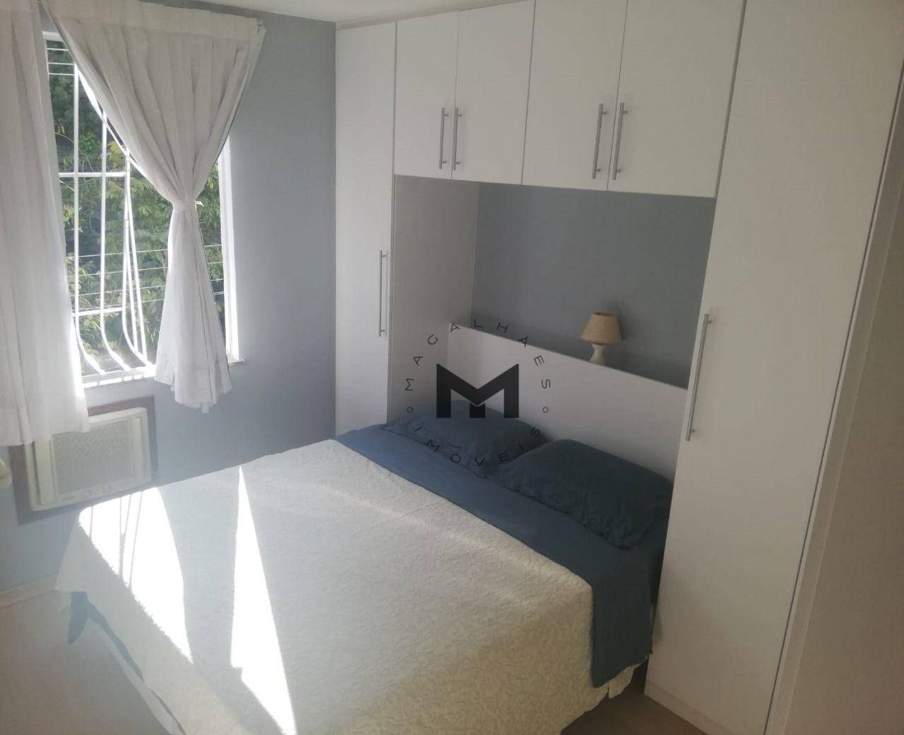 Apartamento à venda com 2 quartos, 72m² - Foto 4