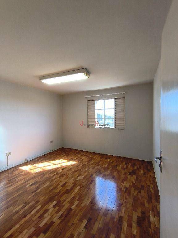 Apartamento para alugar com 3 quartos, 200m² - Foto 3