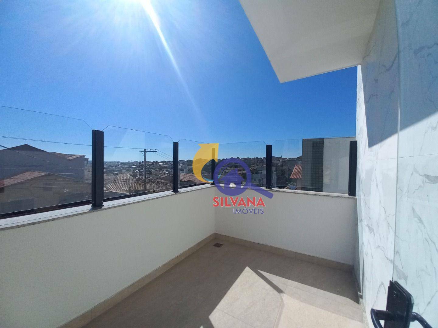 Apartamento à venda com 3 quartos, 74m² - Foto 1