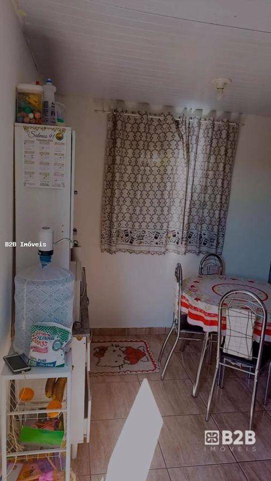 Casa à venda com 2 quartos, 37m² - Foto 4