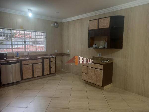 Casa à venda com 3 quartos, 230m² - Foto 22