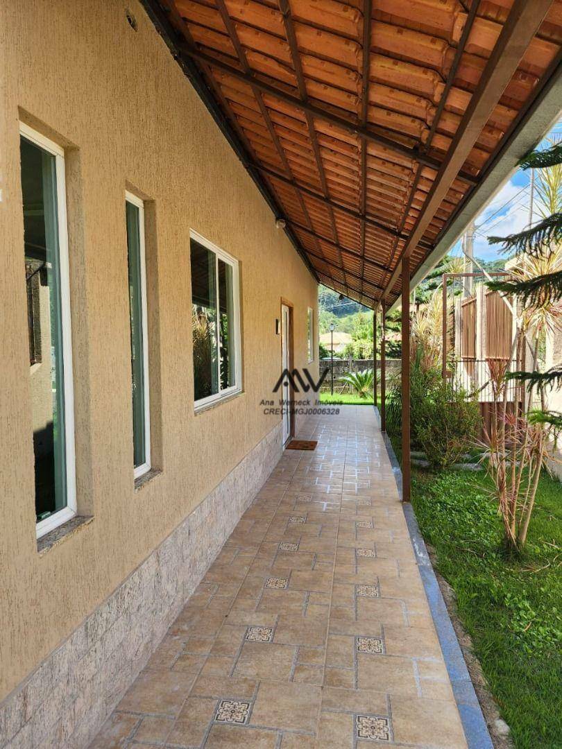 Casa de Condomínio à venda com 3 quartos, 1850m² - Foto 2