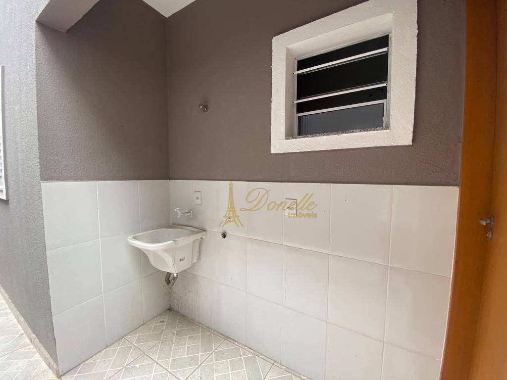 Casa à venda com 2 quartos, 70m² - Foto 13