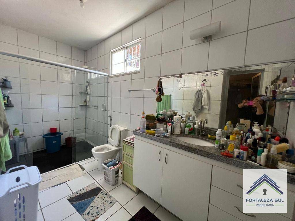 Casa à venda com 4 quartos, 280m² - Foto 9