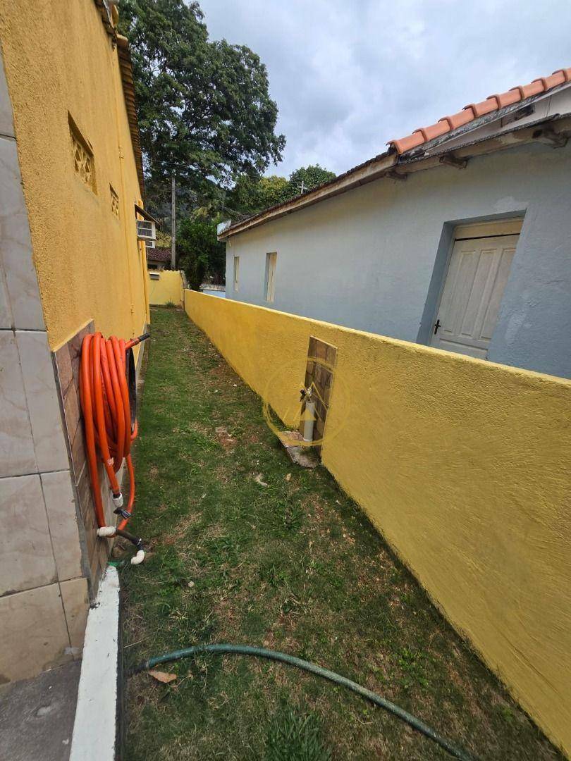 Casa à venda com 2 quartos, 180m² - Foto 23