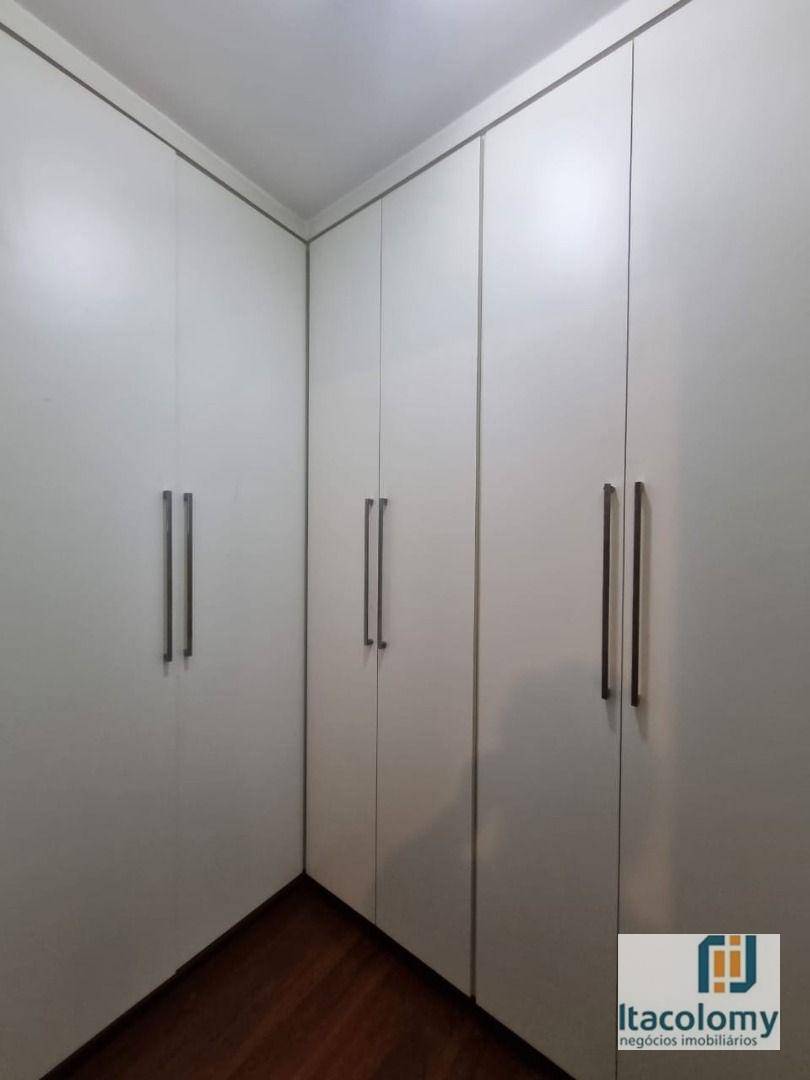 Casa de Condomínio para alugar com 4 quartos, 400m² - Foto 14