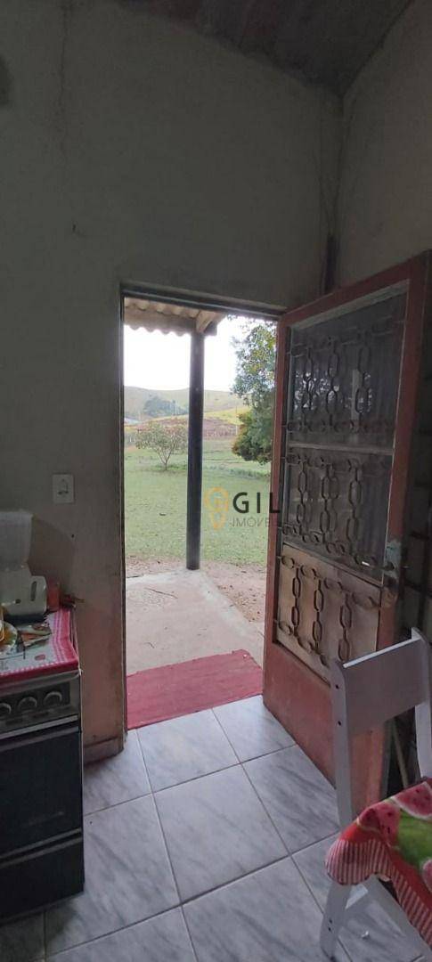 Chácara à venda com 3 quartos, 180m² - Foto 11