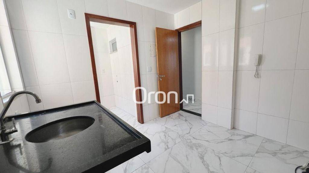 Apartamento à venda com 3 quartos, 67m² - Foto 4