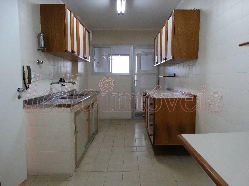 Apartamento para alugar com 3 quartos, 100m² - Foto 13