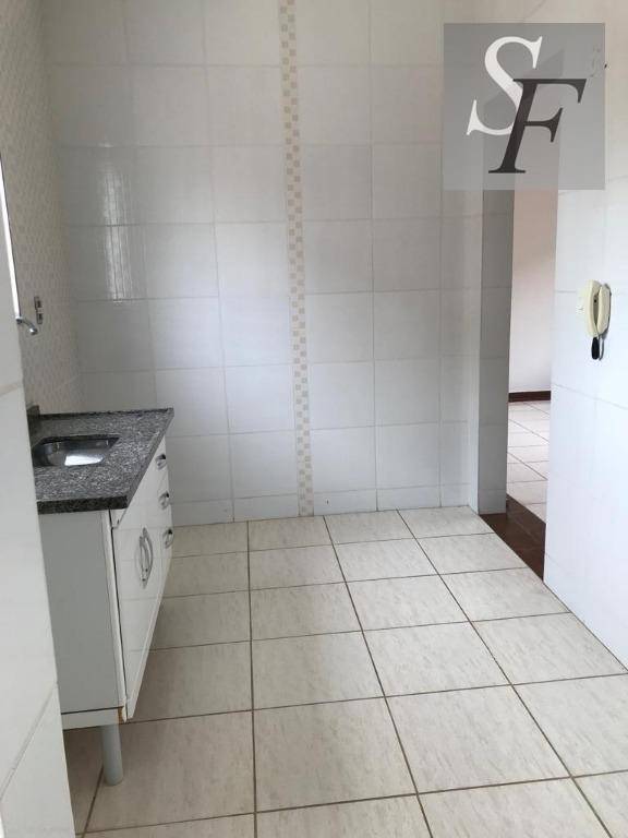 Apartamento à venda com 2 quartos, 64m² - Foto 9