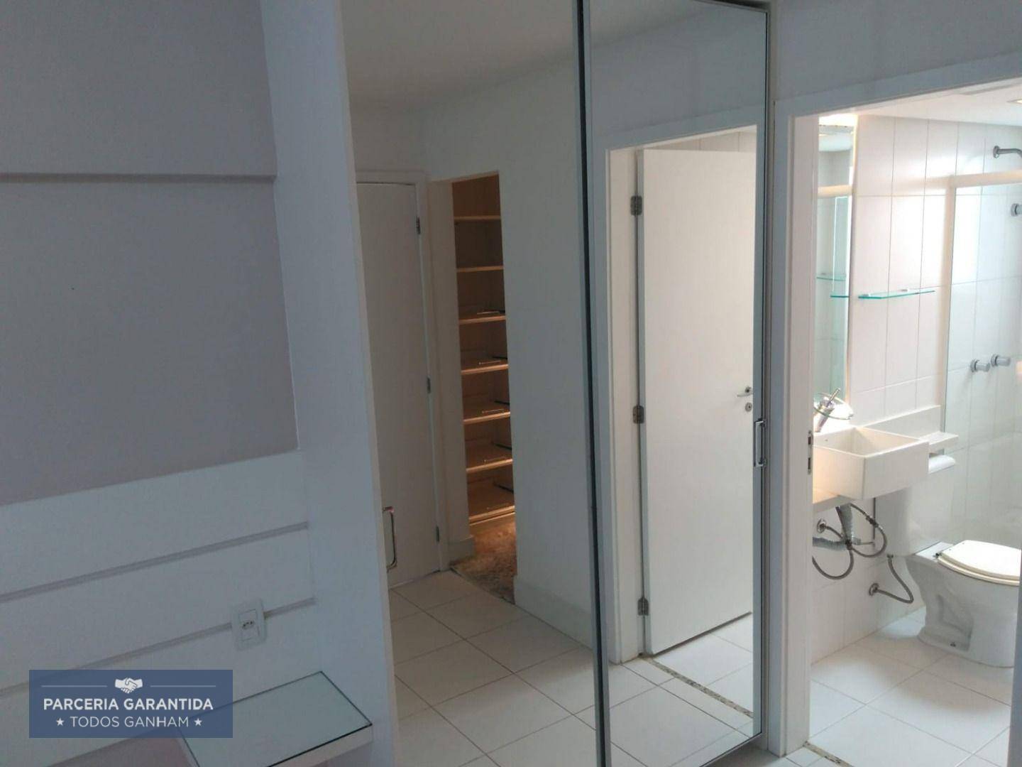 Apartamento para alugar com 2 quartos, 149m² - Foto 12