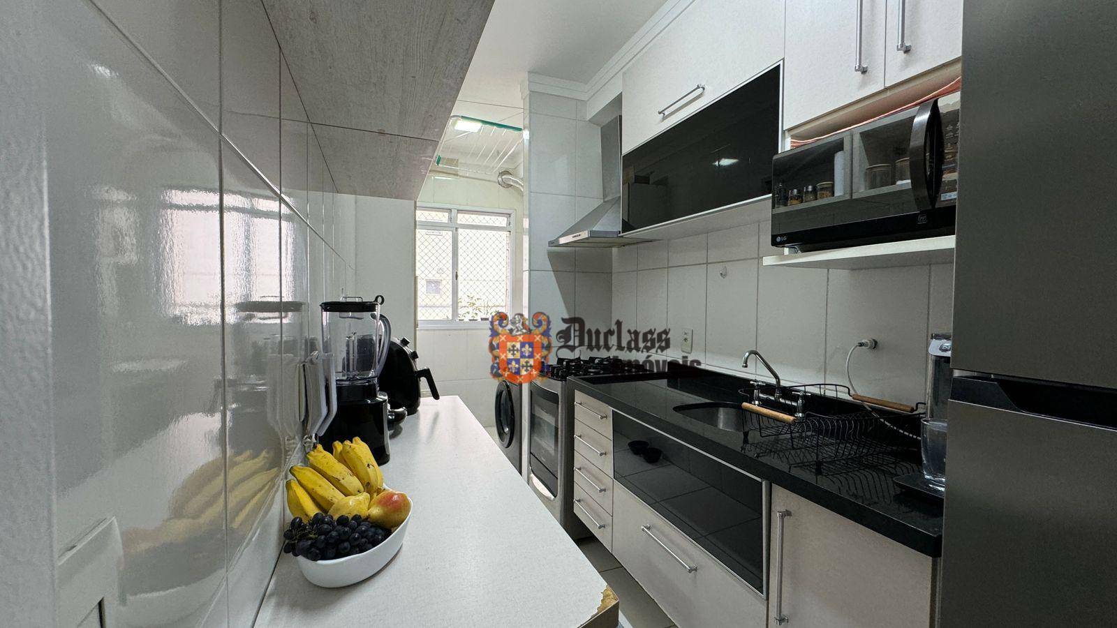 Apartamento à venda com 3 quartos, 84m² - Foto 17