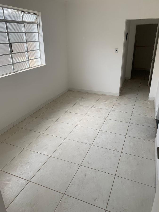 Casa à venda com 3 quartos, 200m² - Foto 11