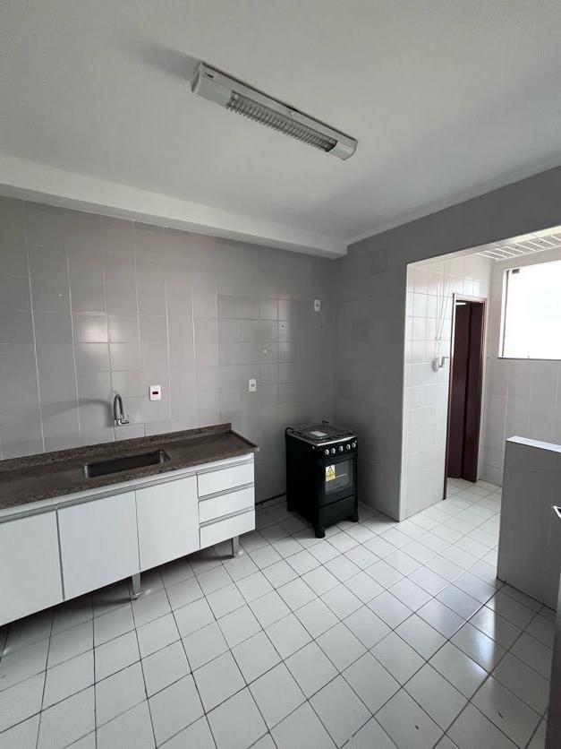 Apartamento à venda com 3 quartos, 75m² - Foto 10