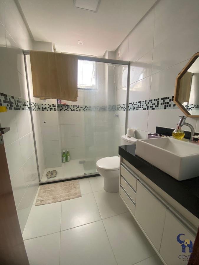 Apartamento à venda com 2 quartos, 75m² - Foto 3