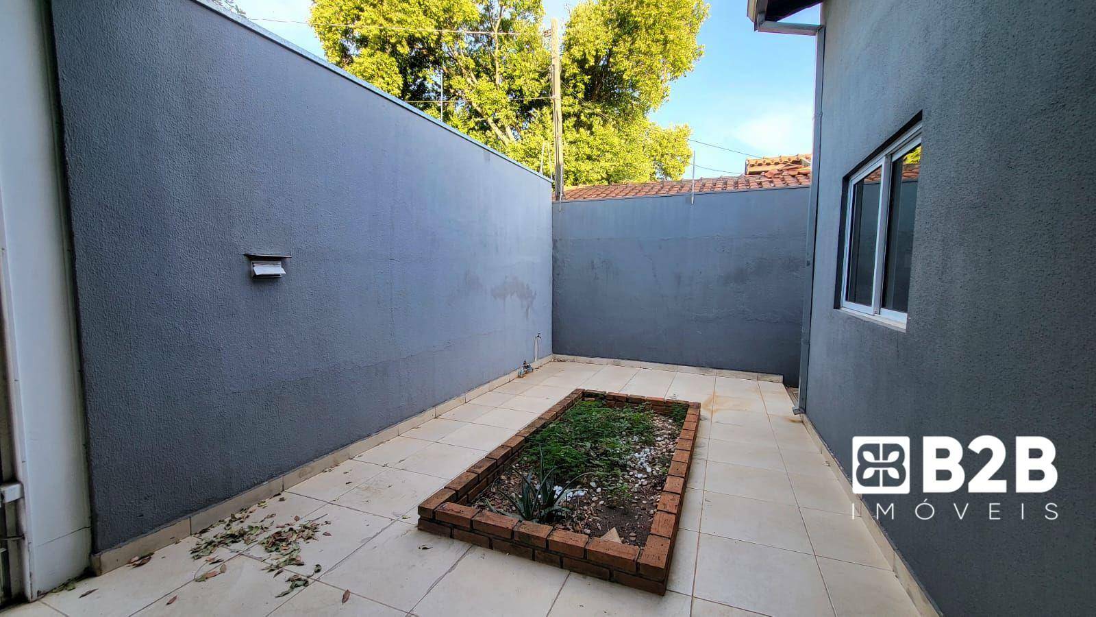 Casa à venda e aluguel com 3 quartos, 218m² - Foto 17