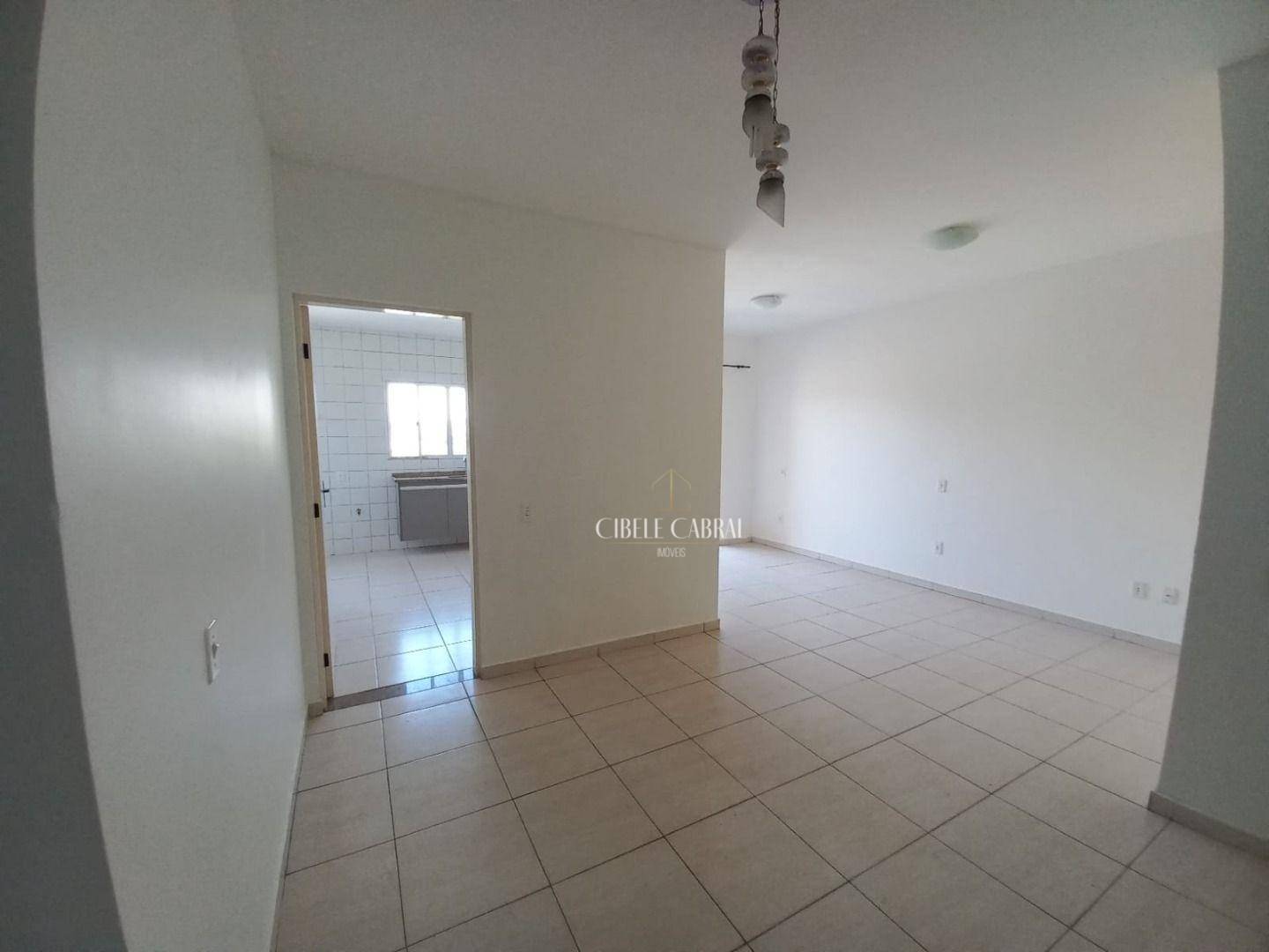 Apartamento para alugar com 2 quartos, 65m² - Foto 4