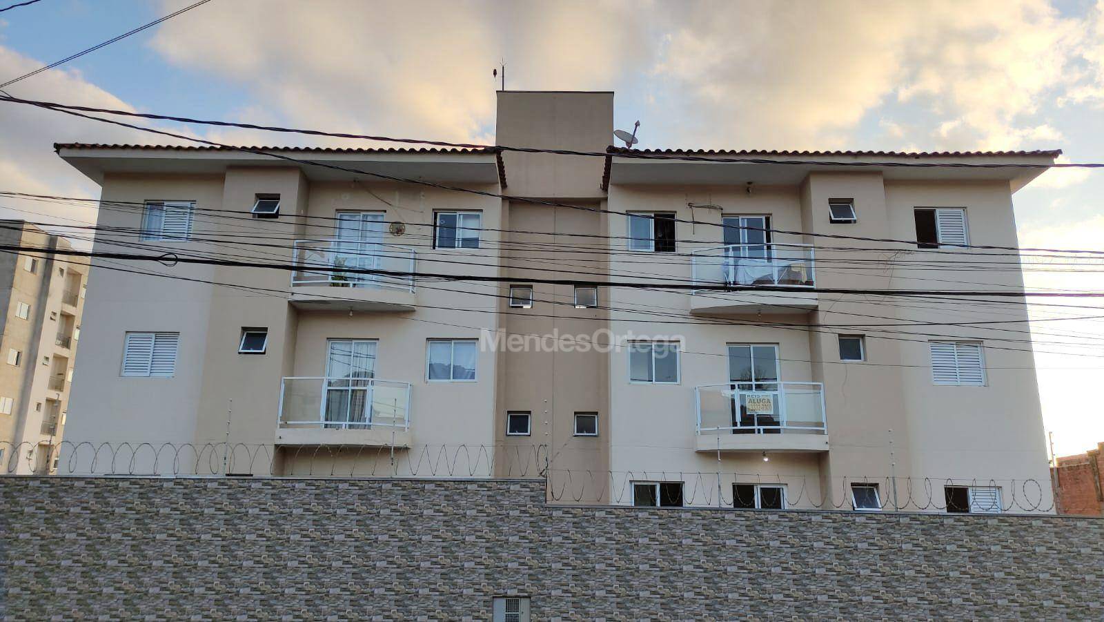 Apartamento à venda com 2 quartos, 46m² - Foto 1