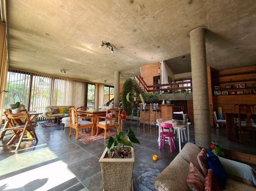 Casa de Condomínio à venda com 4 quartos, 600m² - Foto 4