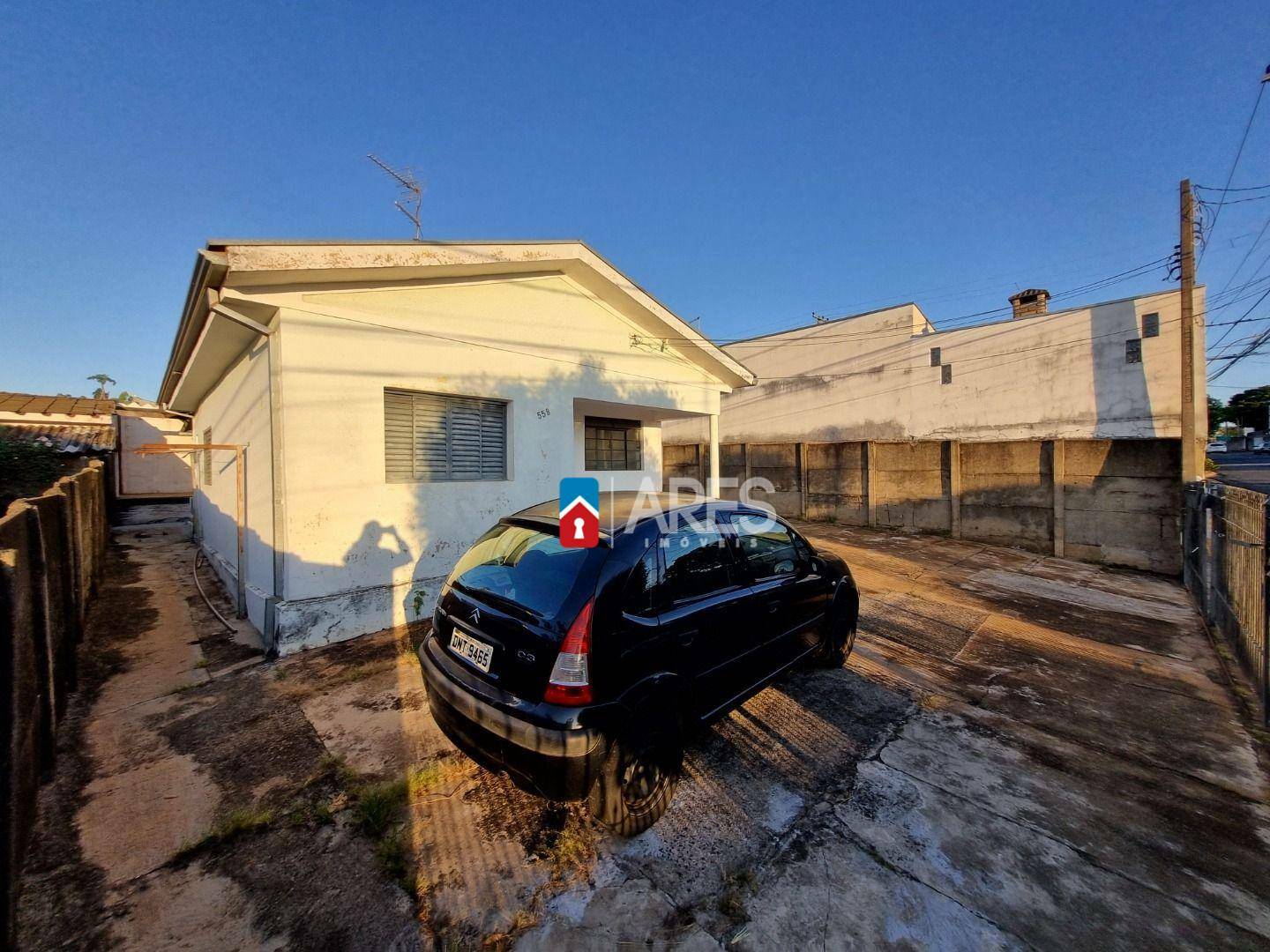 Casa à venda com 3 quartos, 116m² - Foto 2