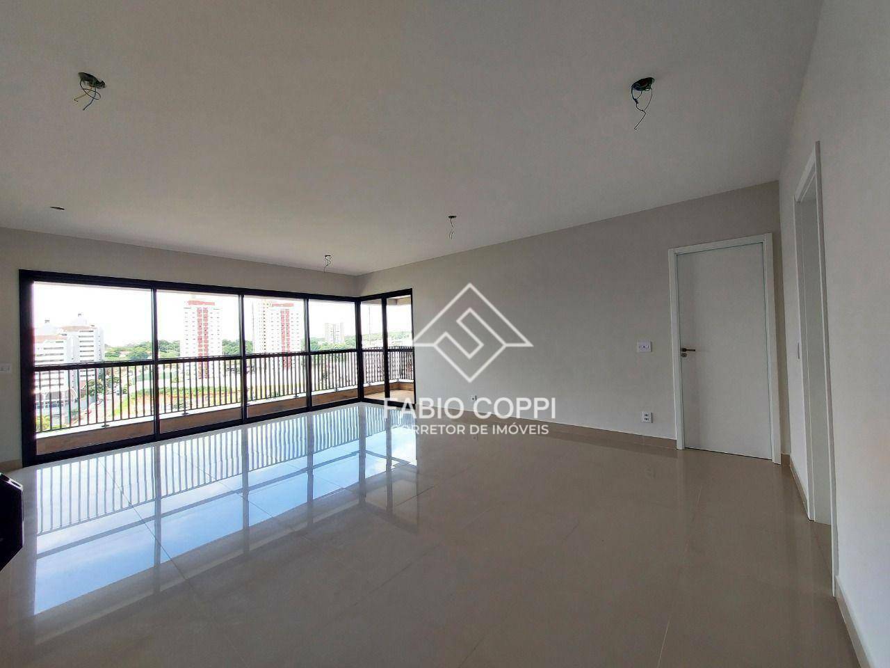 Apartamento à venda com 3 quartos, 159m² - Foto 3