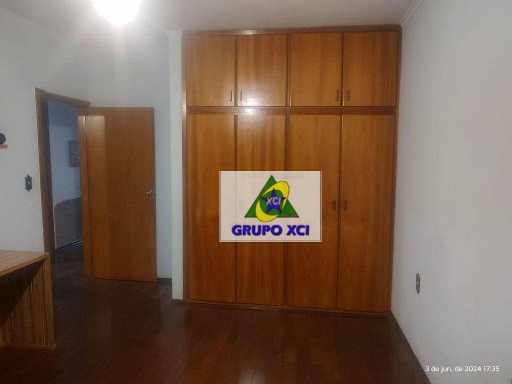 Casa à venda com 3 quartos, 260m² - Foto 18