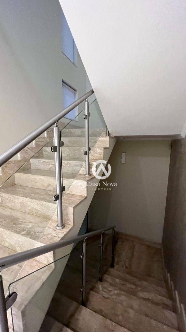 Casa à venda com 4 quartos, 409m² - Foto 24