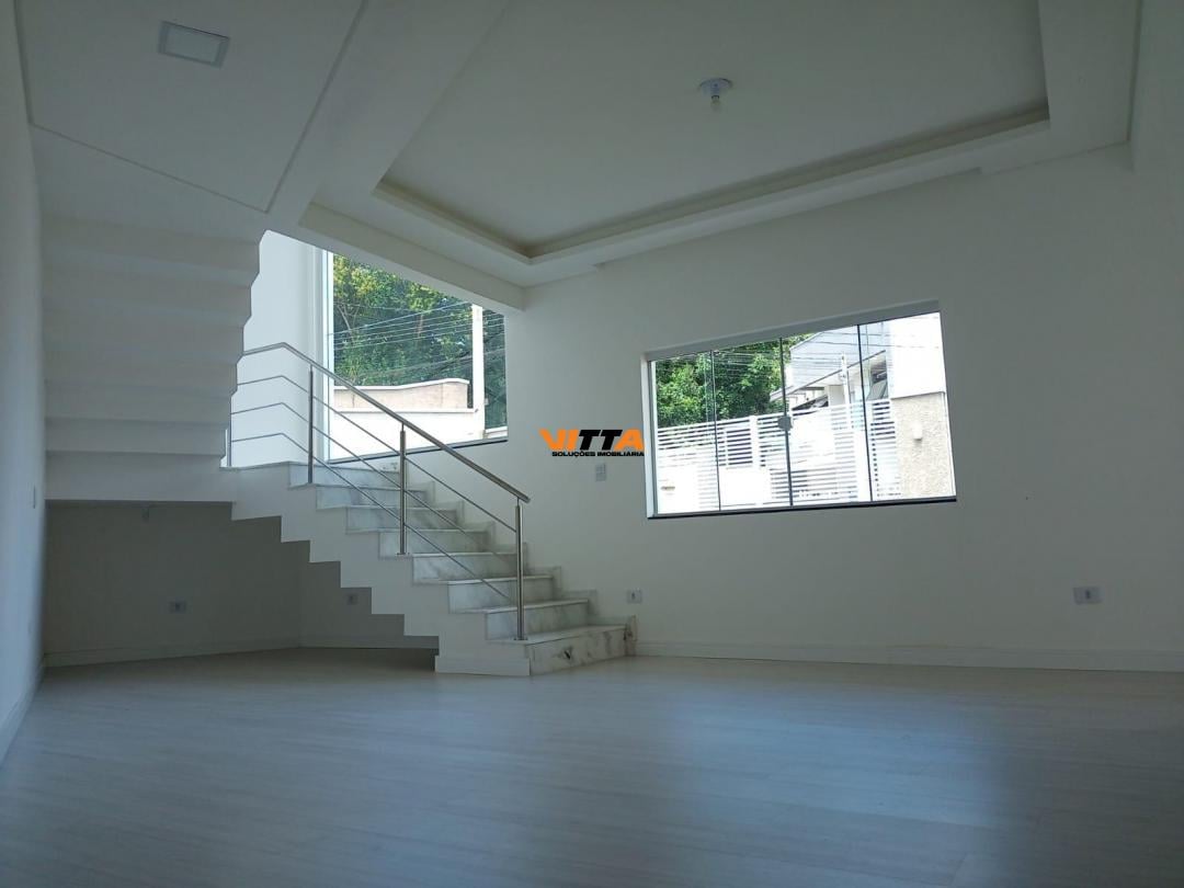 Casa à venda com 3 quartos, 120m² - Foto 9