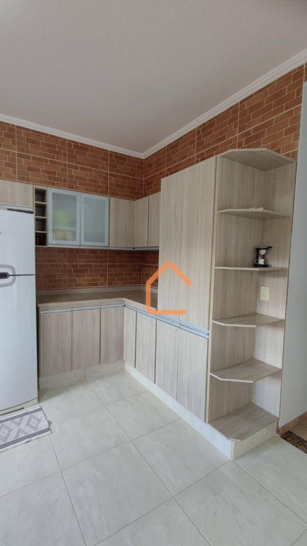 Casa à venda com 3 quartos, 215m² - Foto 15