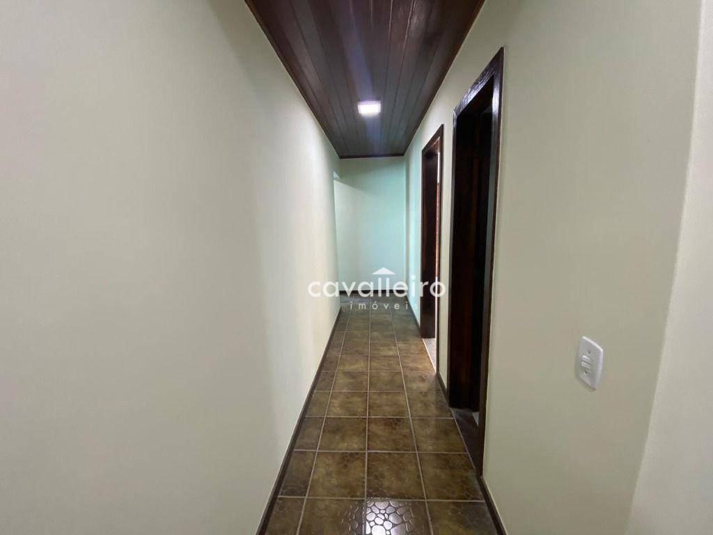 Casa à venda com 4 quartos, 218m² - Foto 21