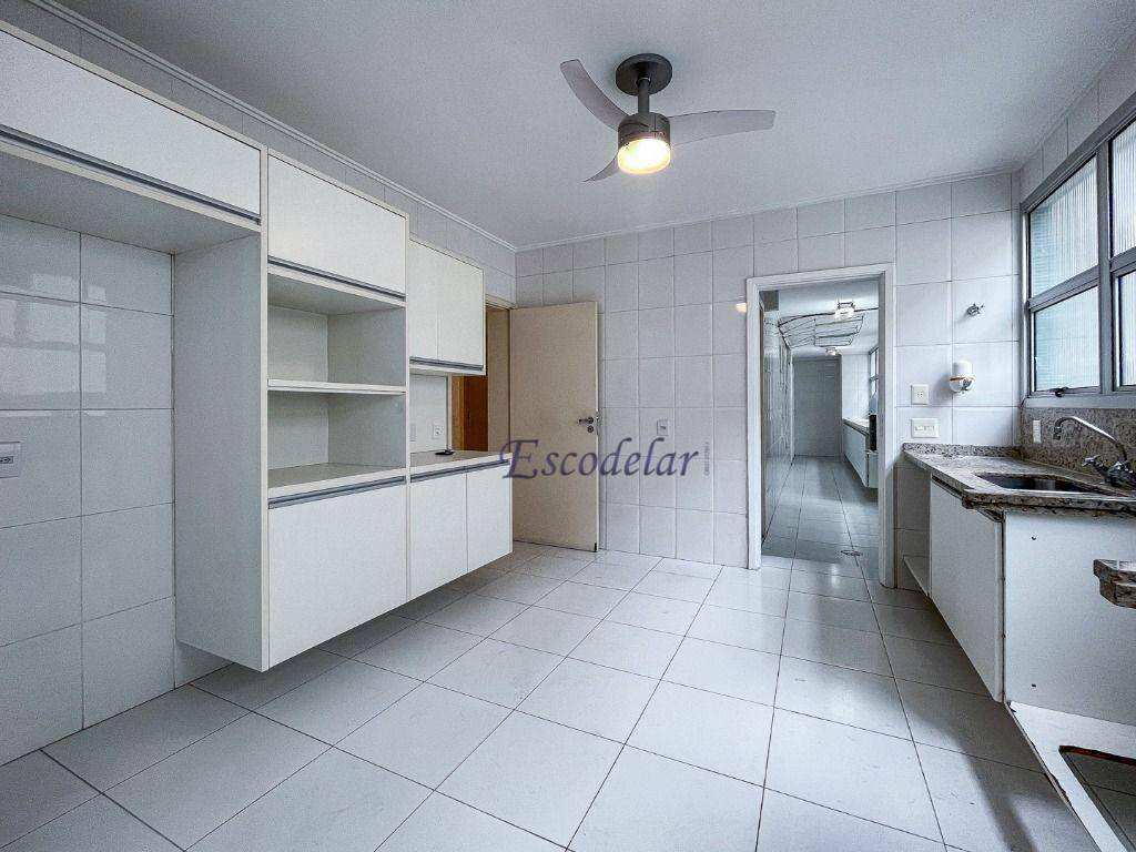 Apartamento à venda com 3 quartos, 200m² - Foto 8