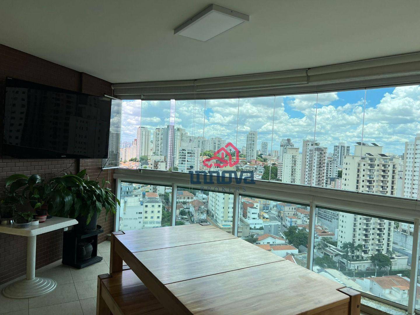 Apartamento à venda com 3 quartos, 190m² - Foto 1