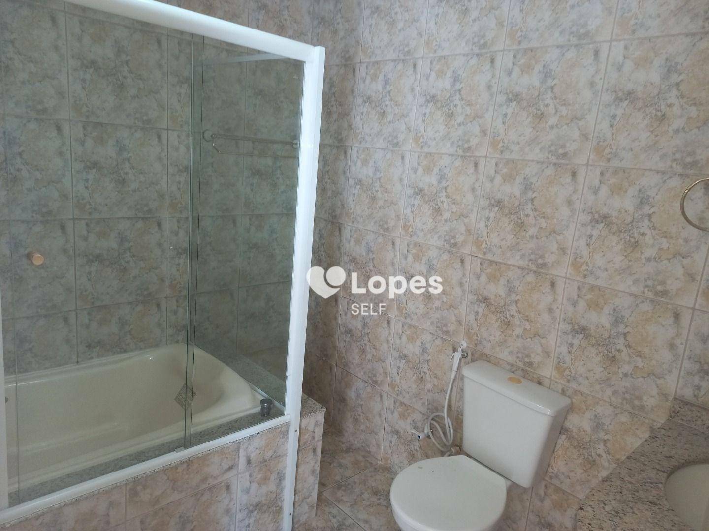 Casa à venda com 7 quartos, 360m² - Foto 11