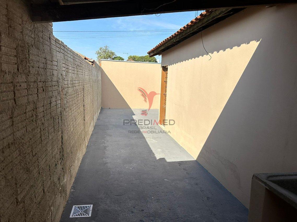 Casa à venda com 2 quartos, 30m² - Foto 13