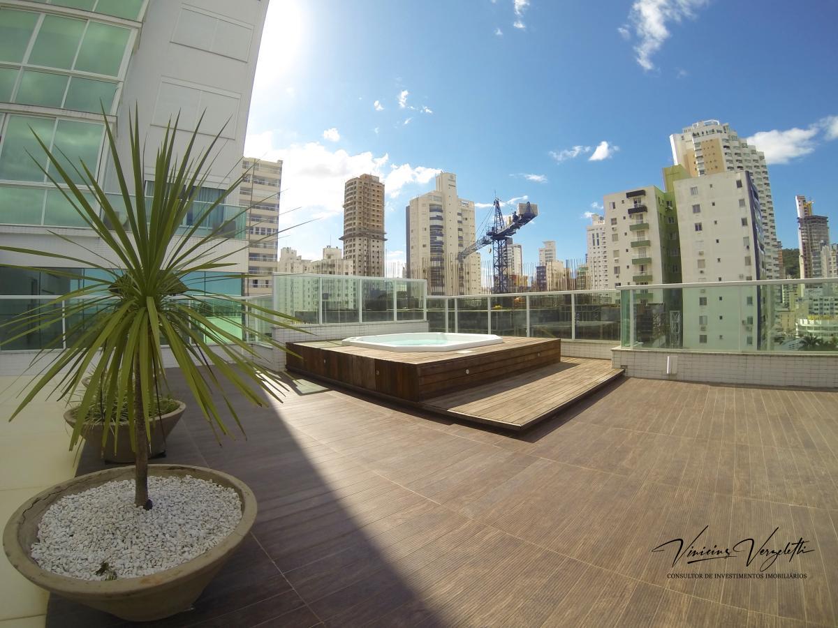 Apartamento à venda com 3 quartos, 214m² - Foto 21