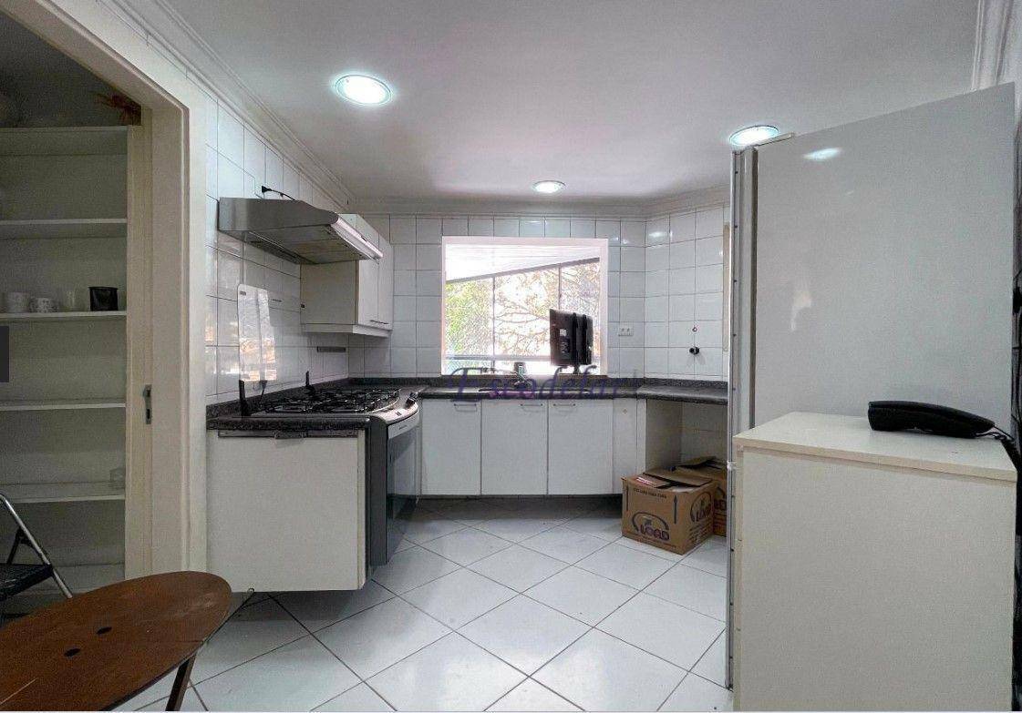 Apartamento para alugar com 3 quartos, 227m² - Foto 13