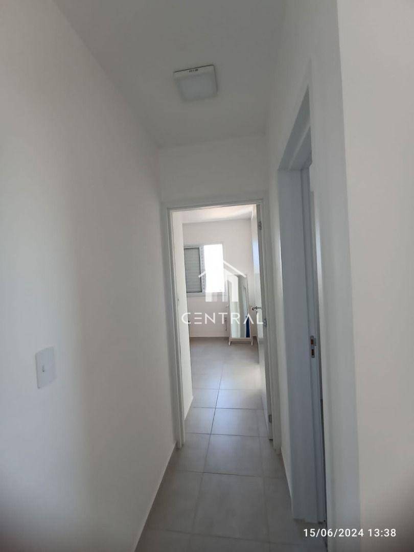 Apartamento à venda com 2 quartos, 62m² - Foto 2