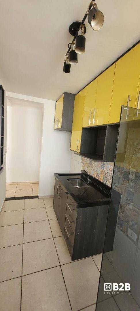 Apartamento à venda com 2 quartos, 47m² - Foto 3