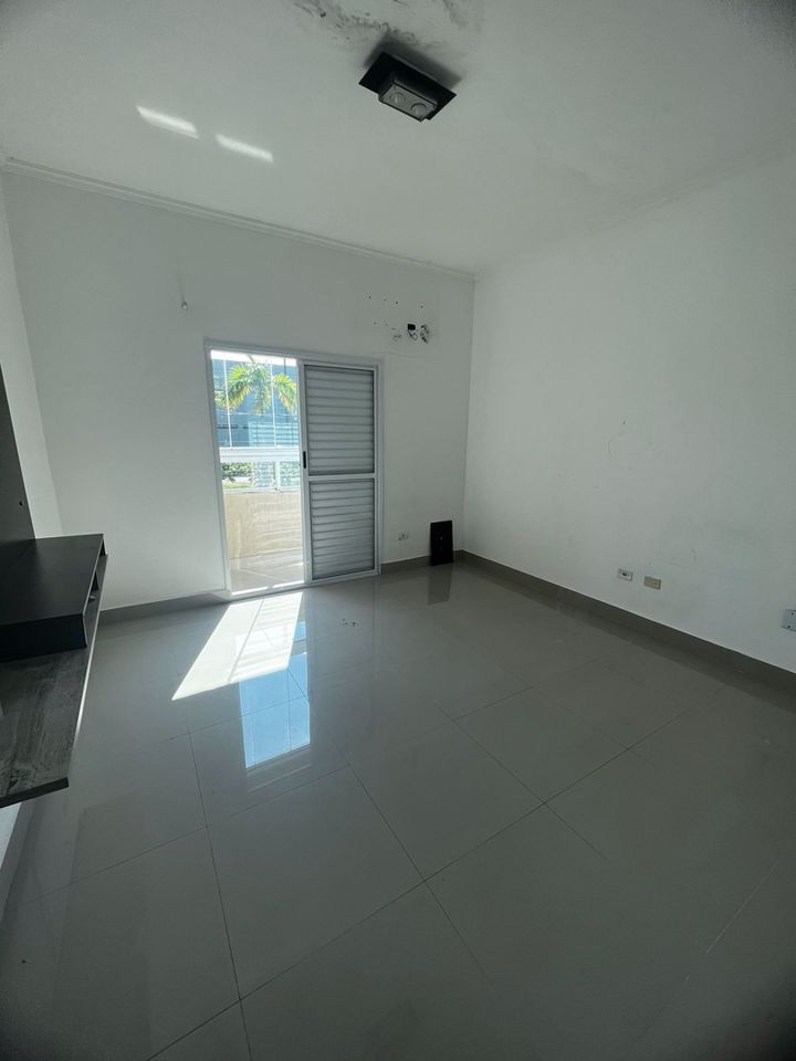 Casa à venda com 3 quartos, 177m² - Foto 14