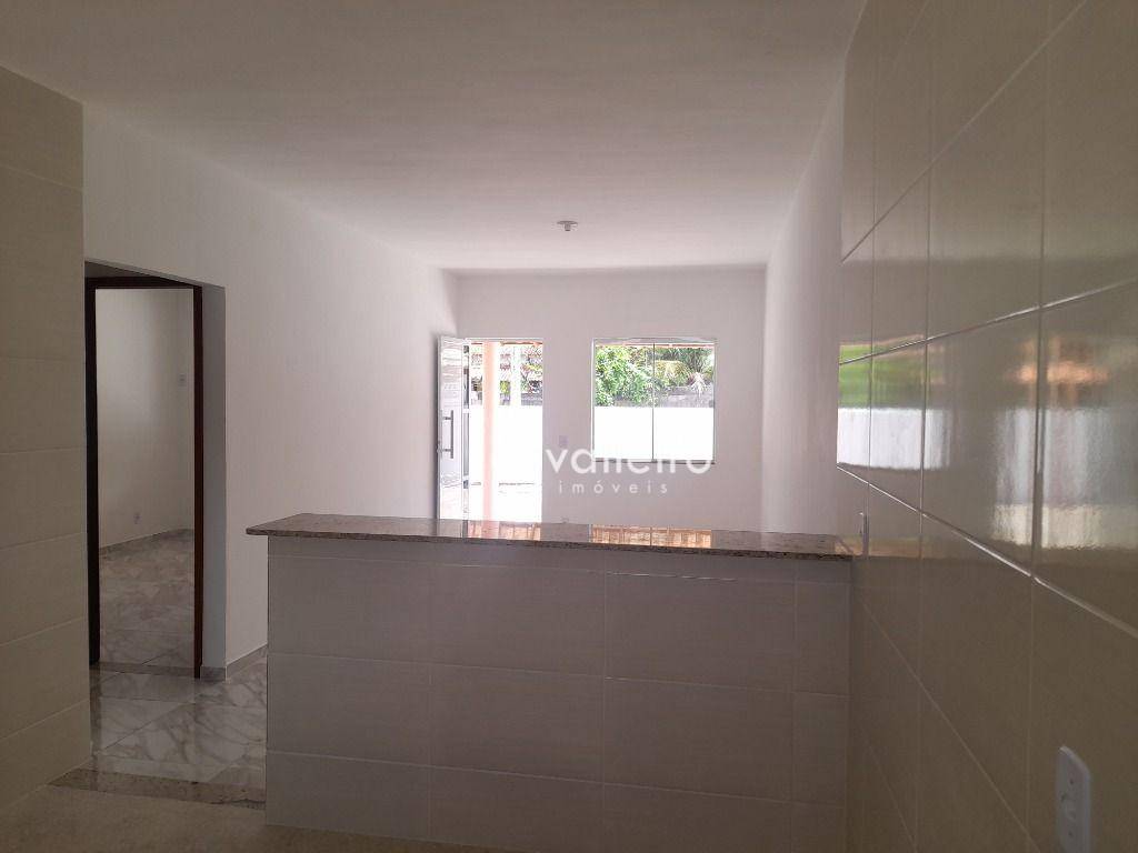 Casa à venda com 2 quartos, 75m² - Foto 13